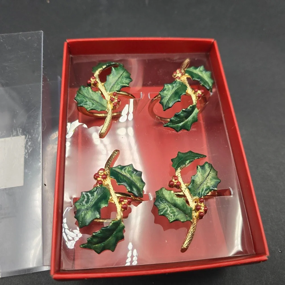 Lenox Holiday Holly Berry Napkin Rings Set of 4 Gold Tone Enamel 7156 New Box